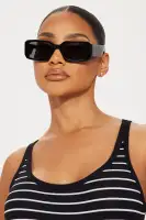 She Gets What She Wants Sunglasses(Black,OS)